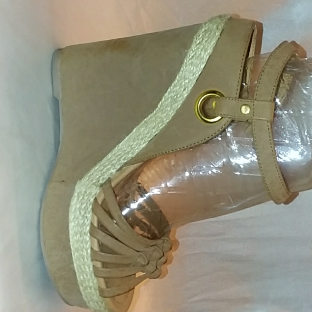 Wedge shoe